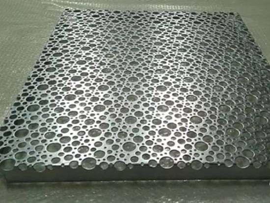 雕花沖孔鋁單板